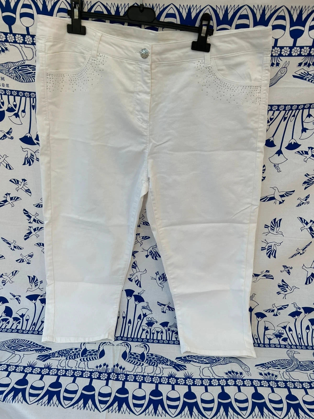 Pantacourt 48/4XL neuf blanc femme